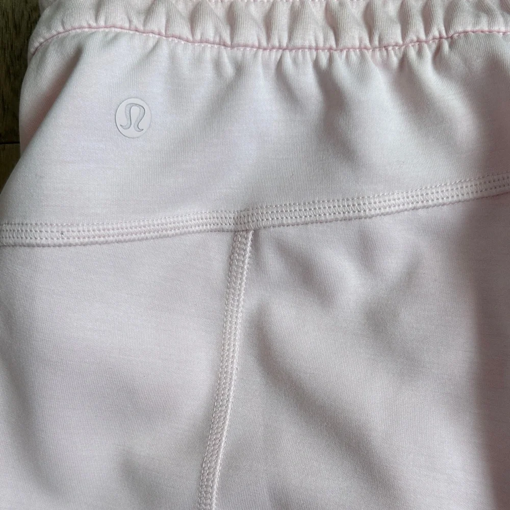 Lululemon Softstreme High-Rise Straight-Leg Cropped Strawberry Milkshake Size 6 - Picture 11 of 14